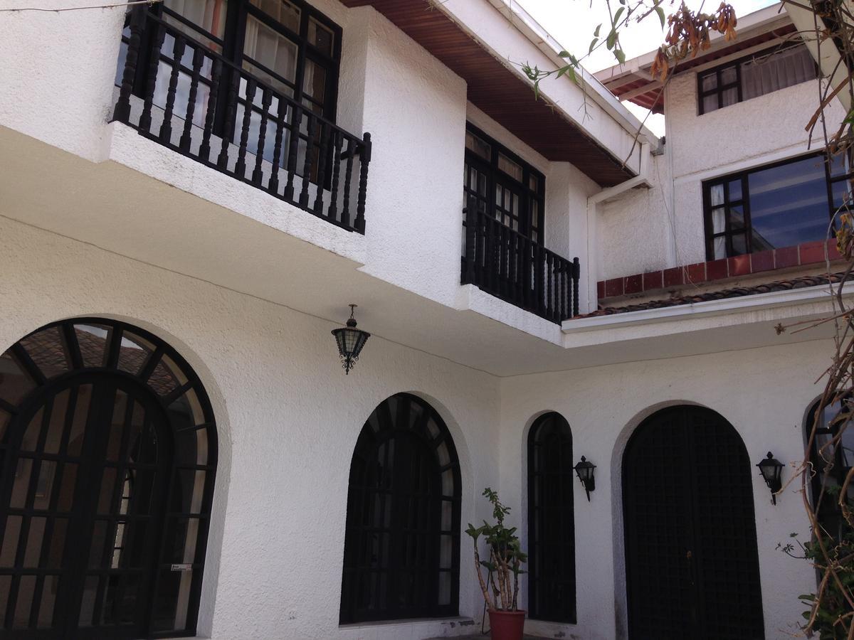 Mansion Samzara Hosteleria Sangolqui Exterior photo